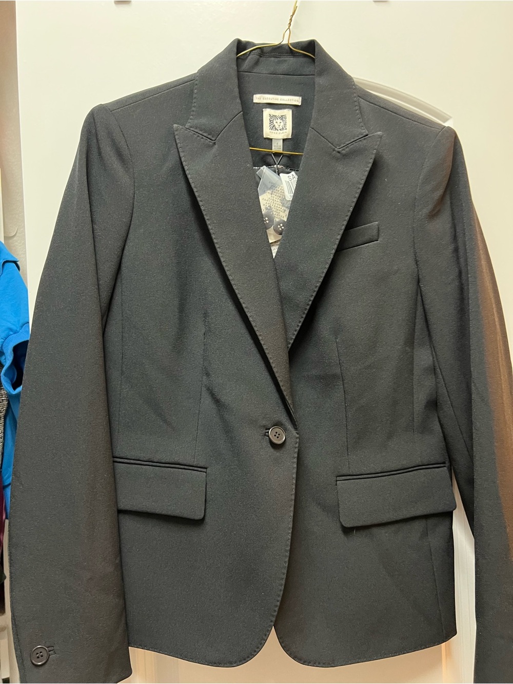 Anne Klein women’s black blazer - size 4